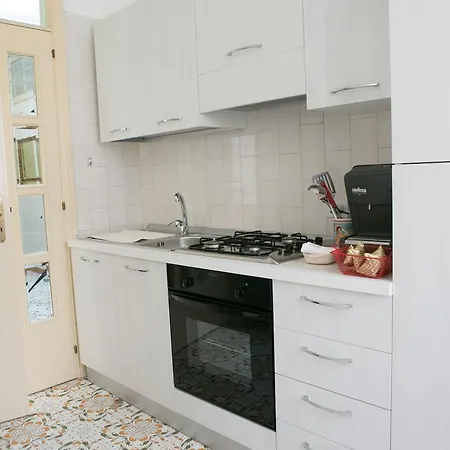 Casa Gambuzza イスピカ