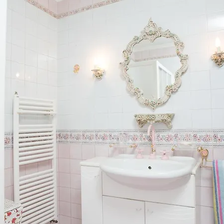 Casa Gambuzza Holiday home *